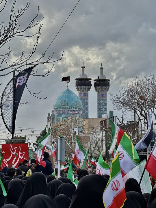 بیعت سبزواری‌ها با سومین رهبر انقلاب اسلامی