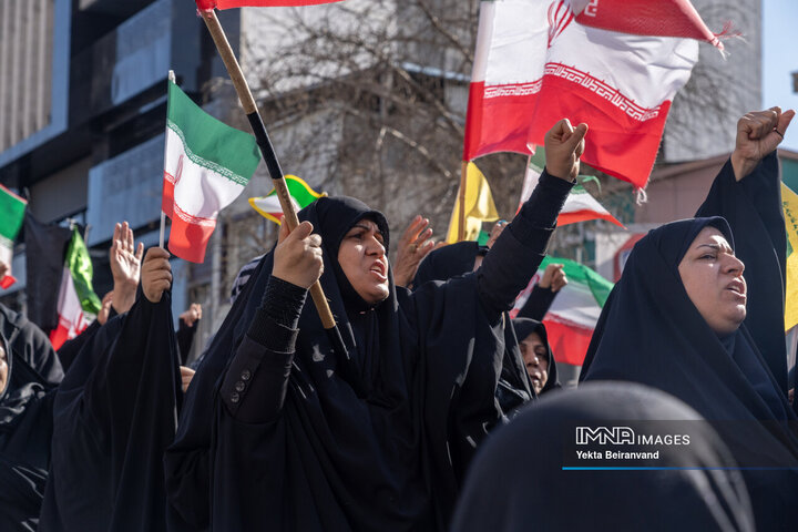 بیعت خرم آبادی ها با سومین رهبر انقلاب اسلامی (سید مجتبی حسینی خامنه ای)
