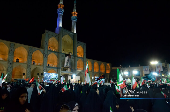 بیعت مردم یزد با رهبر معظم انقلاب اسلامیحضرت آیت الله سیدمجتبی خامنه ‌ای