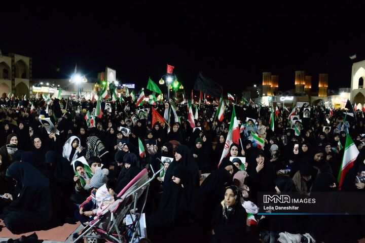 بیعت مردم یزد با رهبر معظم انقلاب اسلامیحضرت آیت الله سیدمجتبی خامنه ‌ای