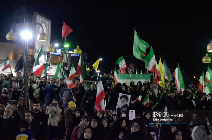 بیعت مردم یزد با رهبر معظم انقلاب اسلامیحضرت آیت الله سیدمجتبی خامنه ‌ای