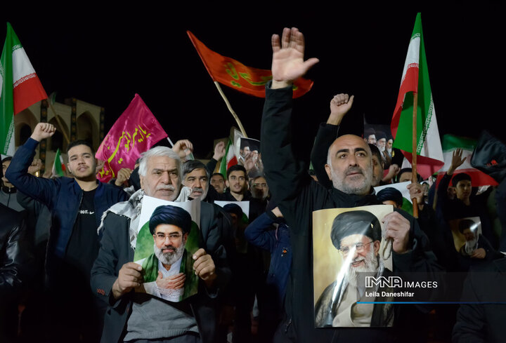 بیعت مردم یزد با رهبر معظم انقلاب اسلامیحضرت آیت الله سیدمجتبی خامنه ‌ای
