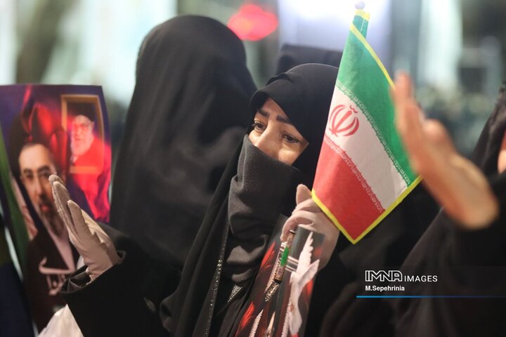دسته عزاداری خیابانی در شب بیست و یکم قدر در خیابان ارتش تبریز‌