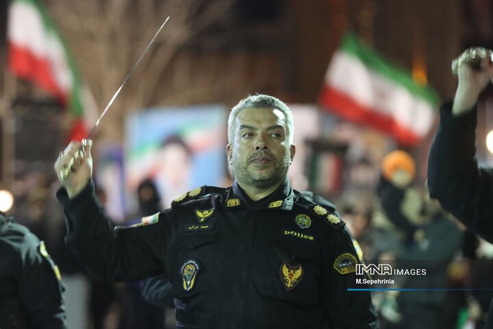 دسته عزاداری خیابانی در شب بیست و یکم قدر در خیابان ارتش تبریز‌