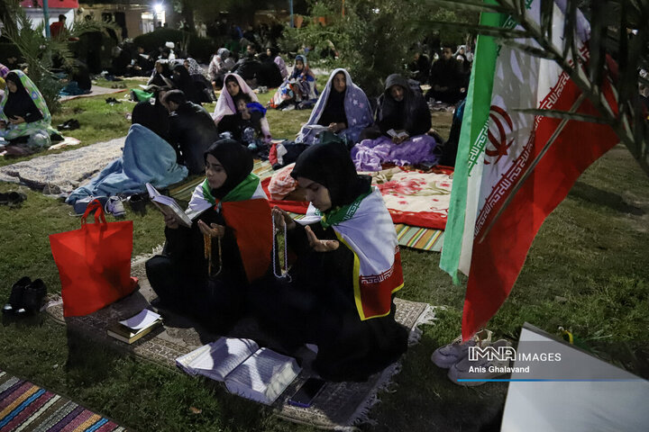 مراسم احیای شب بیست و یکم ماه مبارک رمضان در اهواز