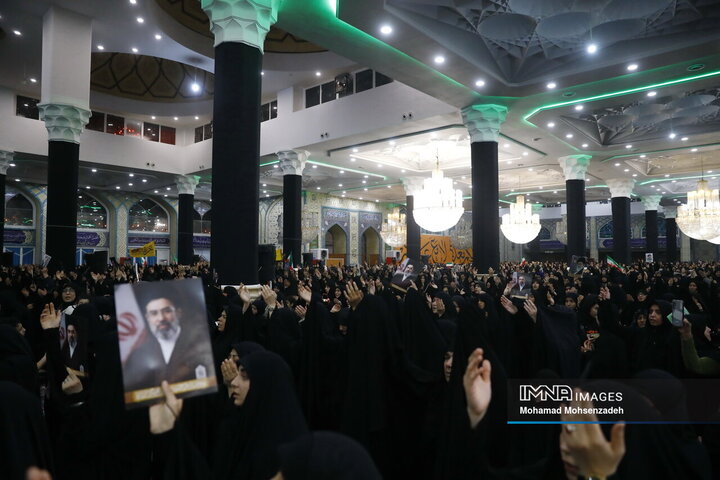 مراسم احیا شب بیست ویکم ماه مبارک رمضان در مسجد مقدس جمکران