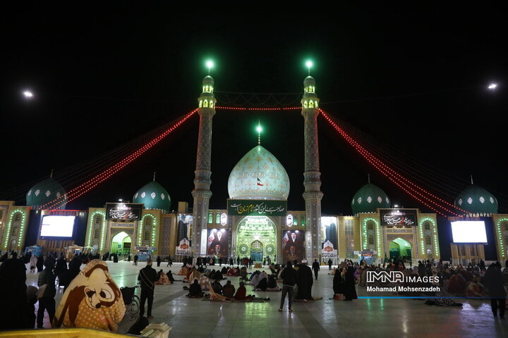 مراسم احیا شب بیست ویکم ماه مبارک رمضان در مسجد مقدس جمکران