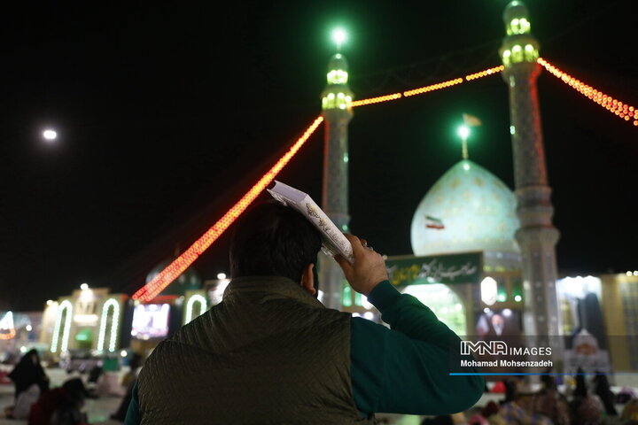 مراسم احیا شب بیست ویکم ماه مبارک رمضان در مسجد مقدس جمکران