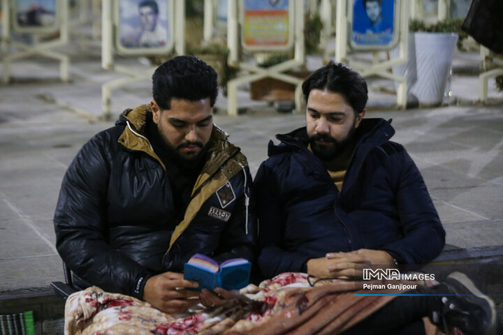 احیای شب بیست‌و‌یکم ماه مبارک رمضان در گلستان شهدای اصفهان