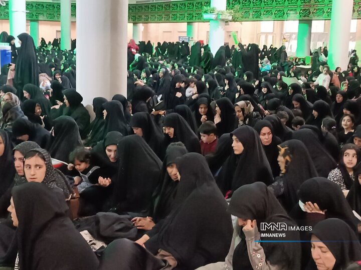 شب قدر در مصلی نماز جمعه زنجان