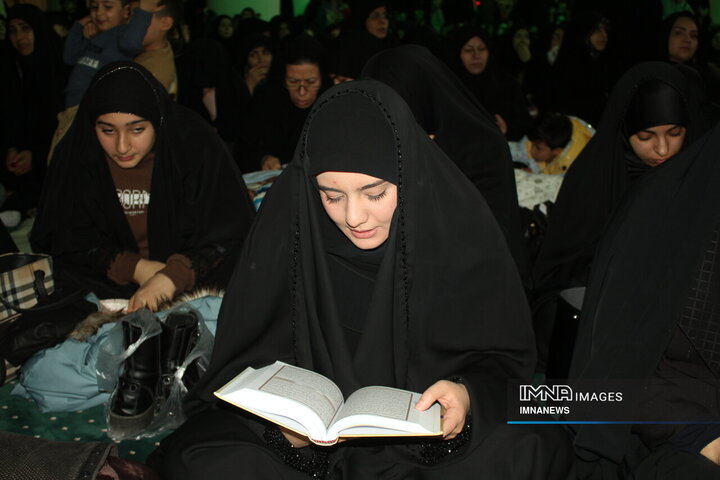 شب قدر در مصلی نماز جمعه زنجان