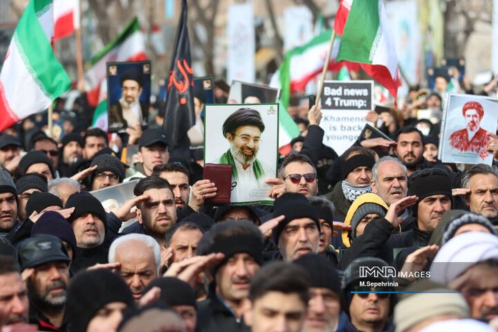 اجتماع عظیم مردمی قرآنی شهید راه قرآن آیت الله سید علی حسینی خامنه‌ای(قدس‌سره) در تبریز