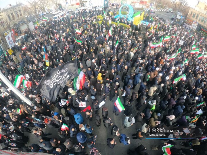 اجتماع عظیم مردمی قرآنی شهید راه قرآن آیت الله سید علی حسینی خامنه‌ای(قدس‌سره) در تبریز