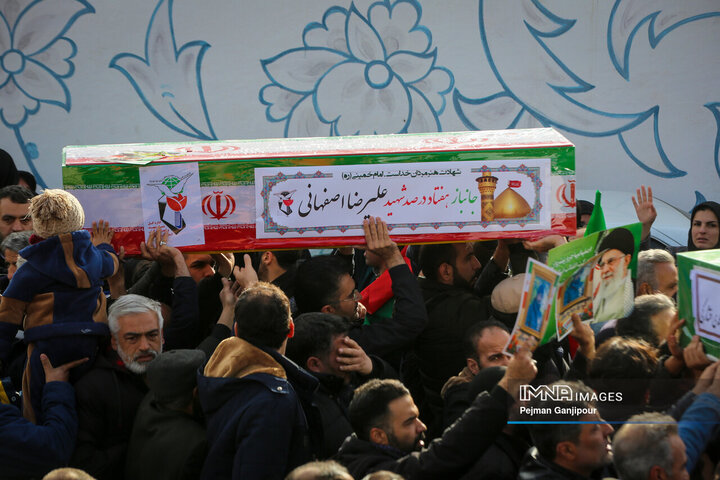 سومین مراسم تشییع پیکر مطهر شهدای جنایات اخیر آمریکایی صهیونی در اصفهان