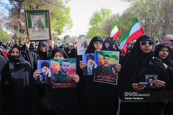 سومین مراسم تشییع پیکر مطهر شهدای جنایات اخیر آمریکایی صهیونی در اصفهان