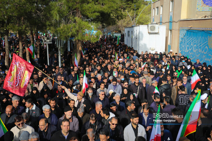 سومین مراسم تشییع پیکر مطهر شهدای جنایات اخیر آمریکایی صهیونی در اصفهان