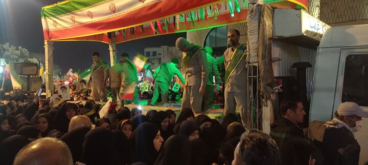 فیلم| پیکر مطهر ۵ شهید حملات صهیونی - آمریکایی در اراک تشییع شد