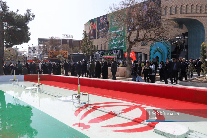 تشییع باشکوه پیکر سرباز شهید امید کارچانی