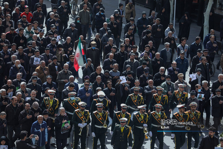 تشییع باشکوه پیکر سرباز شهید امید کارچانی