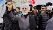 واکنش رئیس دستگاه قضا به موشکی که در فاصله نزدیکش فرود آمد + فیلم