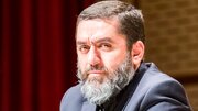 هم‌وطن! خوشحالم که با تو هم‌شهری و هم‌کیشم