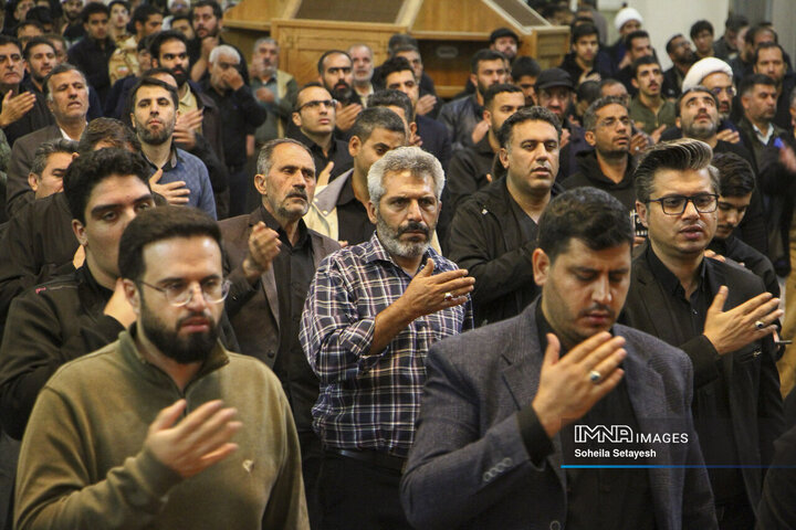 احیای شب بیست وسوم ماه مبارک رمضان حرم مطهر شاهچراغ (ع)