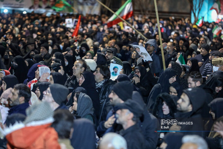 احیای شب بیست و سوم ماه مبارک رمضان و وداع با سپهبدشهید محمد پاکپور در اراک