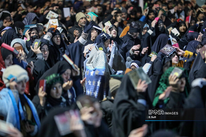 احیای شب بیست و سوم ماه مبارک رمضان و وداع با سپهبدشهید محمد پاکپور در اراک