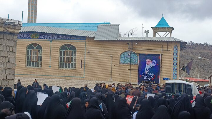 فیلم| حضور گسترده مردم چادگان در راهپیمایی روز قدس فیلم| حضور گسترده مردم چادگان در راهپیمایی روز قدس