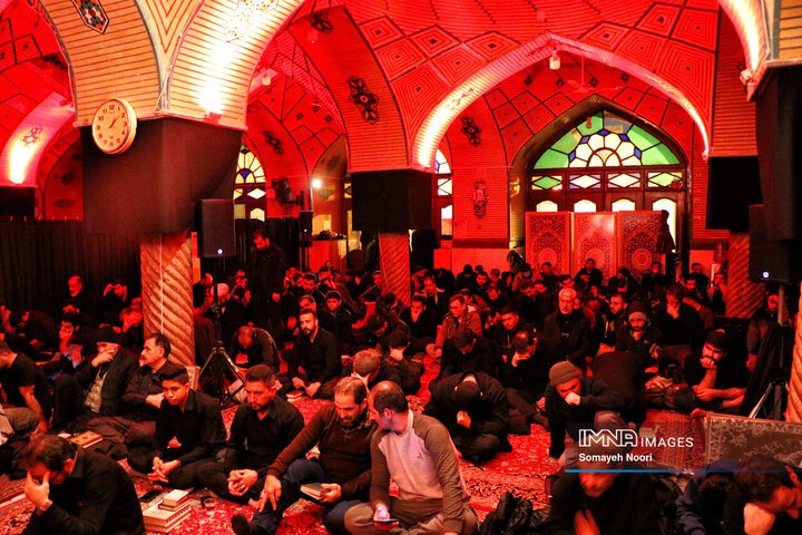 احیای دل‌ها و اجتماعِ منتقمون در شب سوم احیا در کرمانشاه