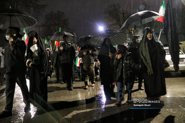 احیای دل‌ها و اجتماعِ منتقمون در شب سوم احیا در کرمانشاه
