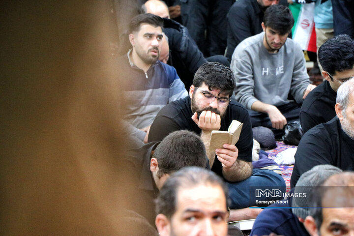 احیای دل‌ها و اجتماعِ منتقمون در شب سوم احیا در کرمانشاه