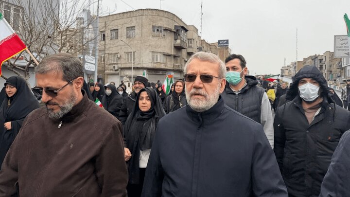 واکنش لاریجانی به تجاوز دشمن: معلوم است کم آورده است