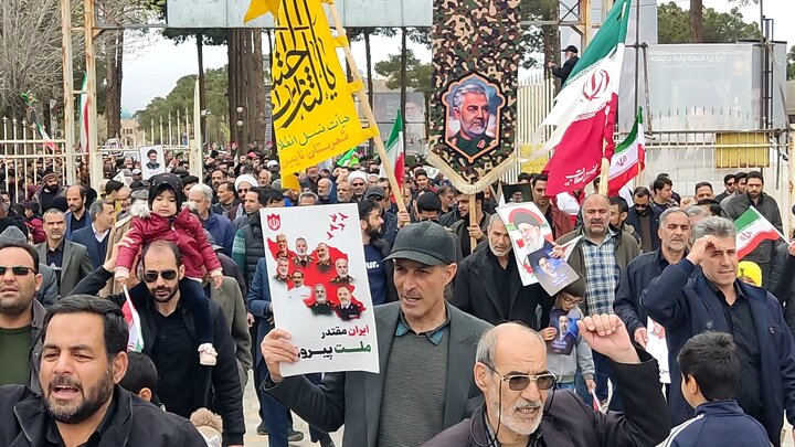 فیلم| راهپیمایی روز جهانی قدس در دیار میرزای نایینی