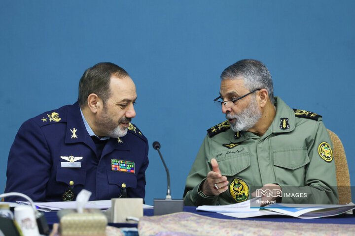 تصاویری از وزیر شهید دفاع امیر «عزیز نصیرزاده»