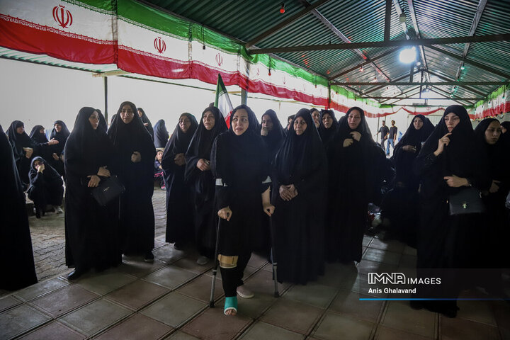 وداع با پیکر مطهر شهدای اقتدار اهواز