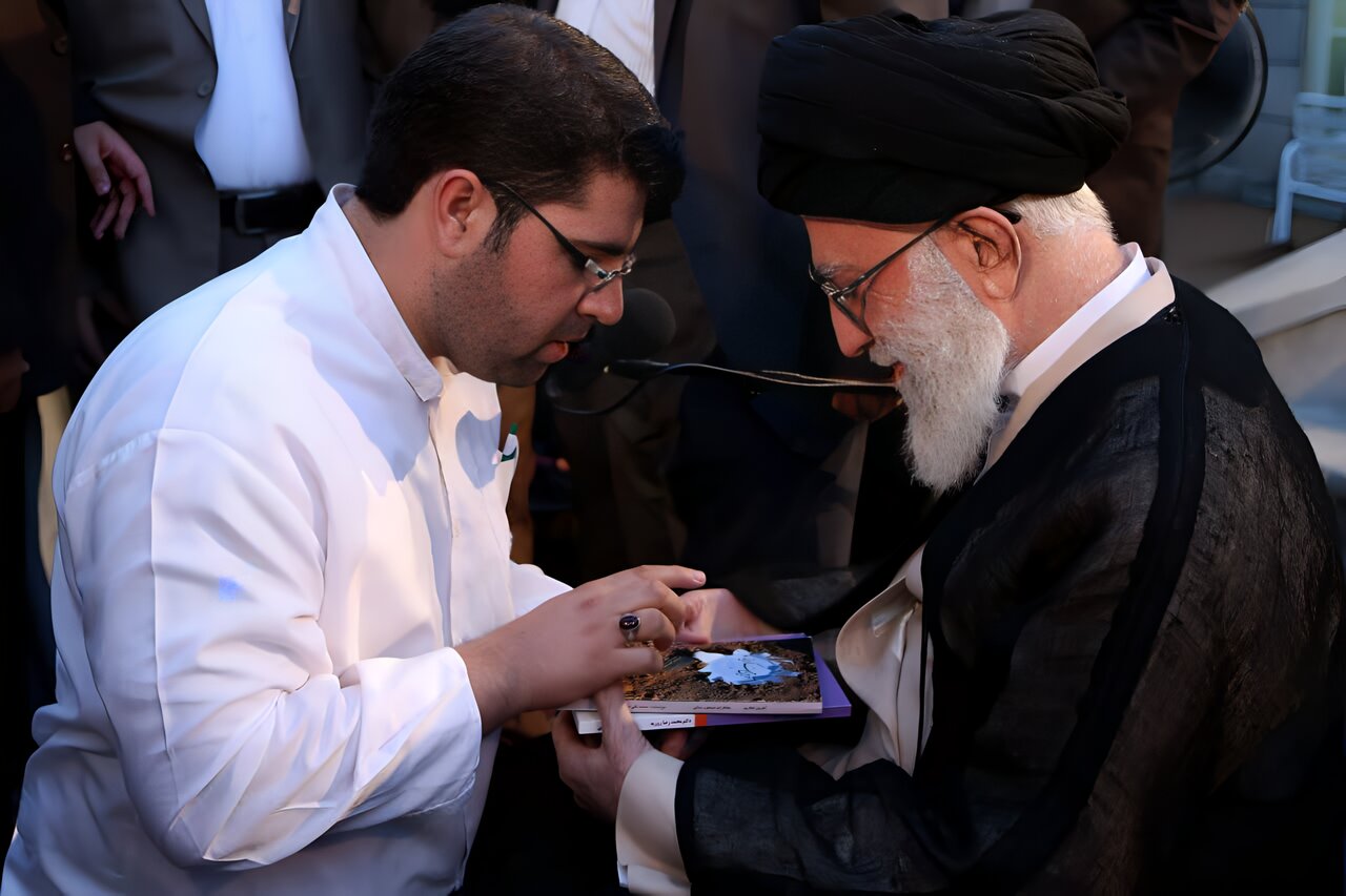 مردی از خانواده خورشید