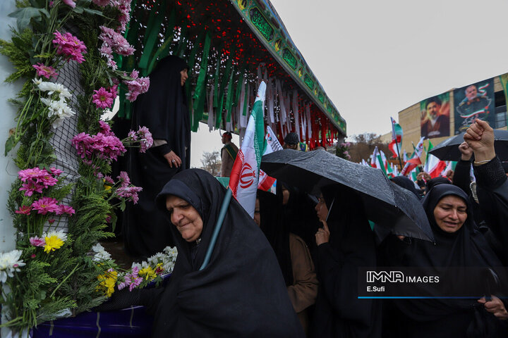 تشییع پیکر مطهر ۳ شهید در اراک