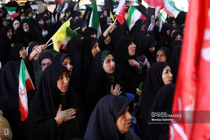 تشییع شهید «سجاد نادری زانیانی» در شهرکرد