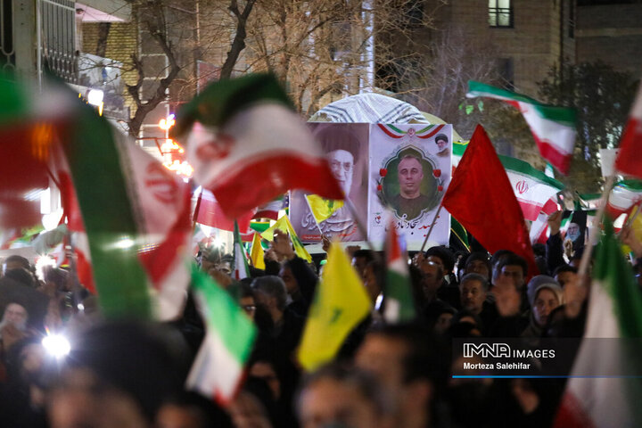 تشییع شهید «سجاد نادری زانیانی» در شهرکرد