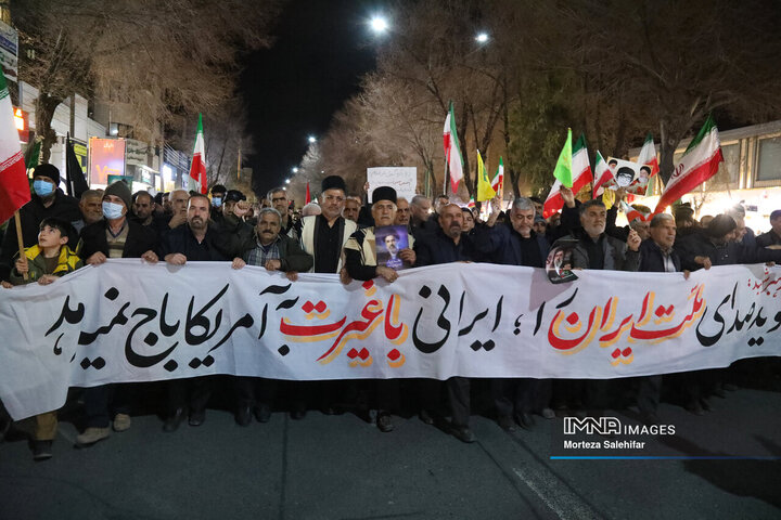 تشییع شهید «سجاد نادری زانیانی» در شهرکرد