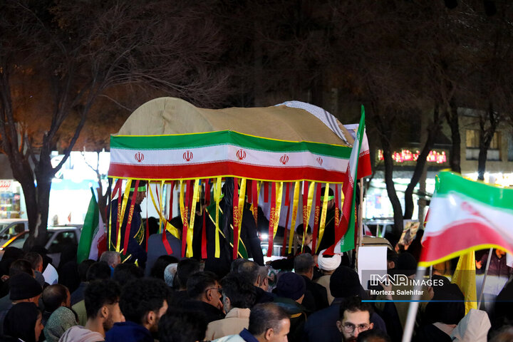 تشییع شهید «سجاد نادری زانیانی» در شهرکرد