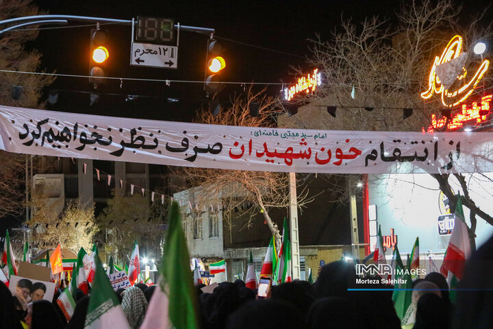 تشییع شهید «سجاد نادری زانیانی» در شهرکرد