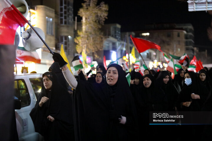 تشییع شهید «سجاد نادری زانیانی» در شهرکرد