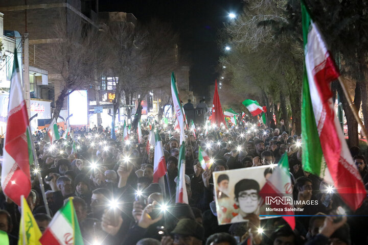 تشییع شهید «سجاد نادری زانیانی» در شهرکرد