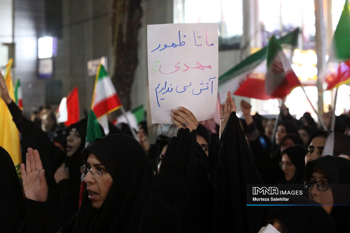 تشییع شهید «سجاد نادری زانیانی» در شهرکرد