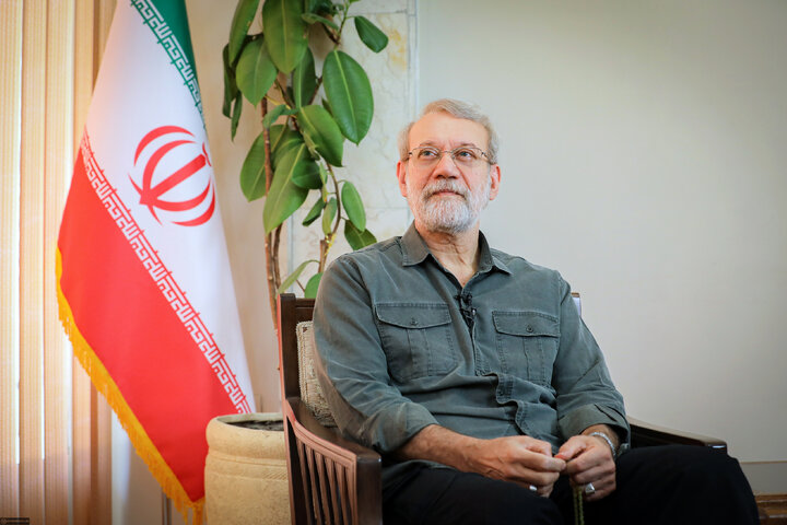 دشمن با ترور نخبگان به زعم غلط خود، به‌دنبال اخلال در نظام تصمیم‌گیری جمهوری اسلامی است