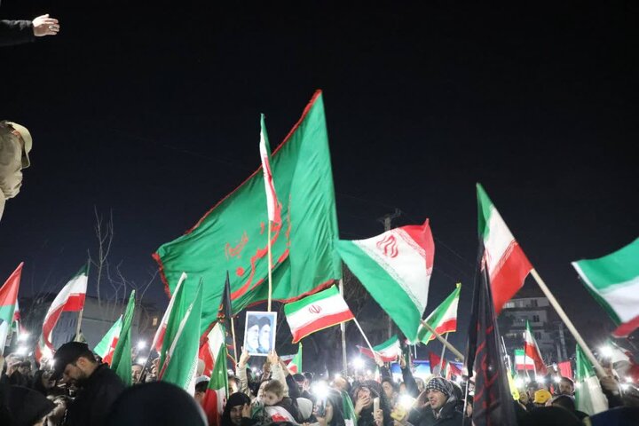 نماهنگ جدید مهدی رسولی با نام ملت شب‌زنده‌دار پیروز است + دانلود صوت و متن شعر