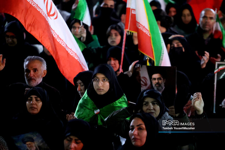 اجتماع مردم همدان در محکومیت جنایات آمریکا و اسرائیل