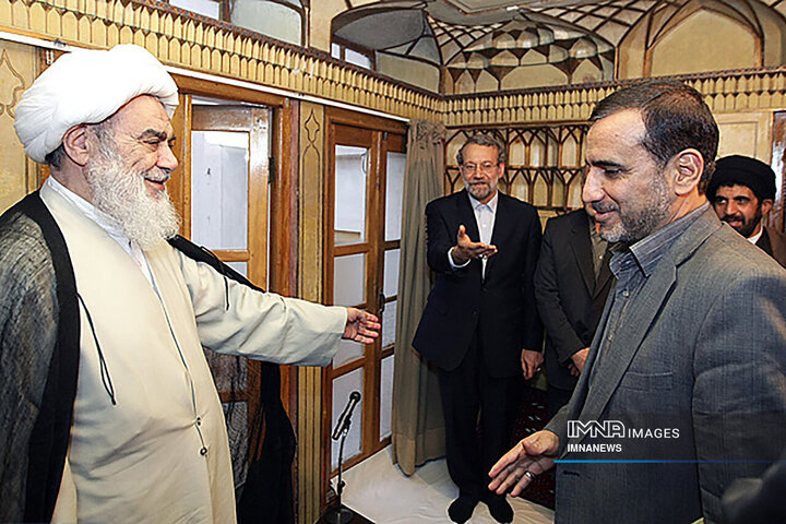 تصاویری از سفرهای شهید «علی لاریجانی» به اصفهان